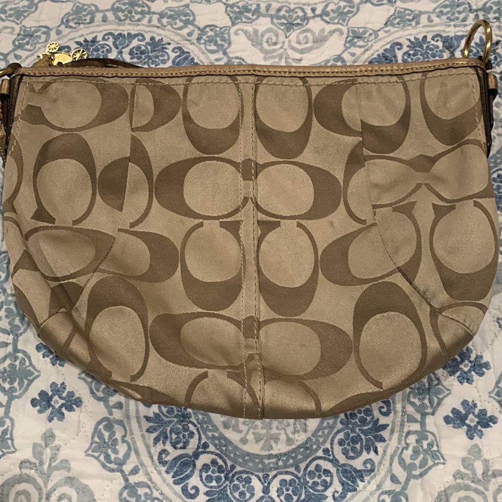 Coach bag in Amazing condition!